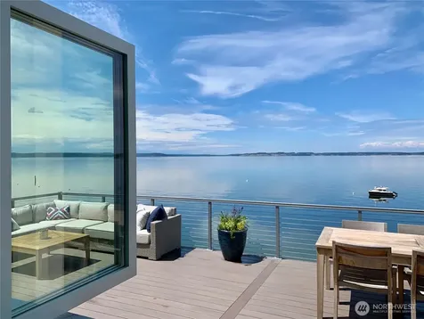 1033 Blackberry Lane Camano Island WA 98282