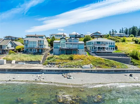 1033 Blackberry Lane Camano Island WA 98282