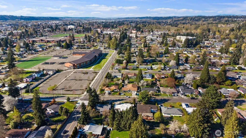 1220 25th Street SE Auburn WA 98002