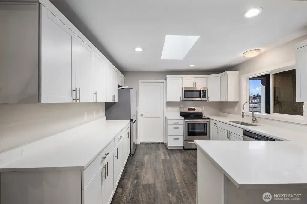 1220 25th Street SE Auburn WA 98002