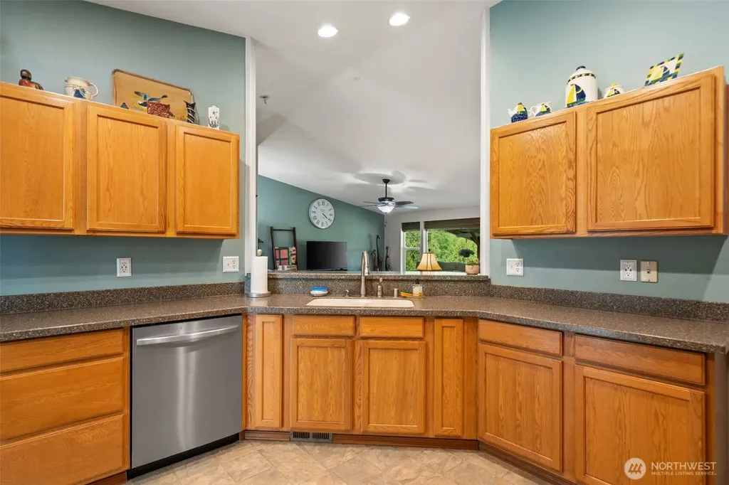 171 E Rauschert Road Grapeview WA 98546