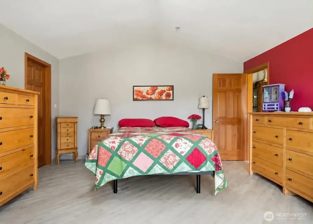 171 E Rauschert Road Grapeview WA 98546