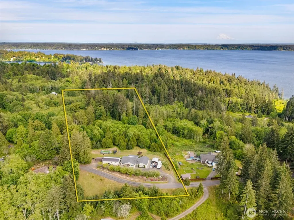 171 E Rauschert Road Grapeview WA 98546