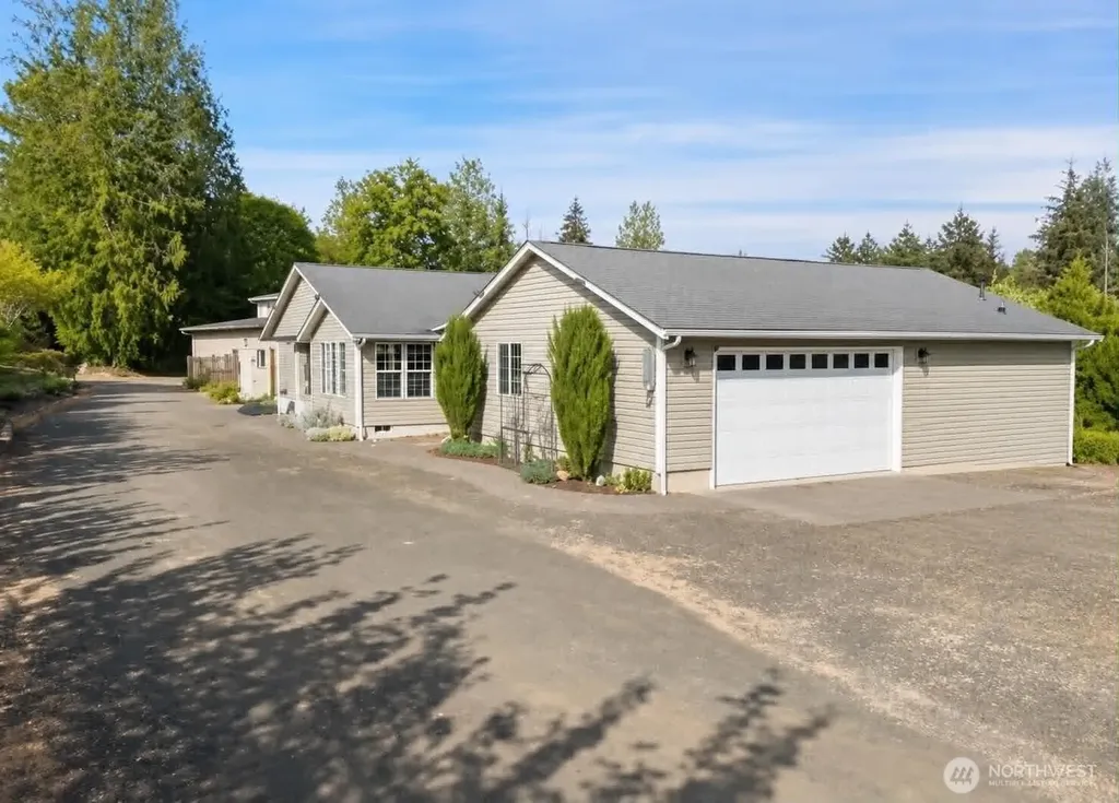 171 E Rauschert Road Grapeview WA 98546