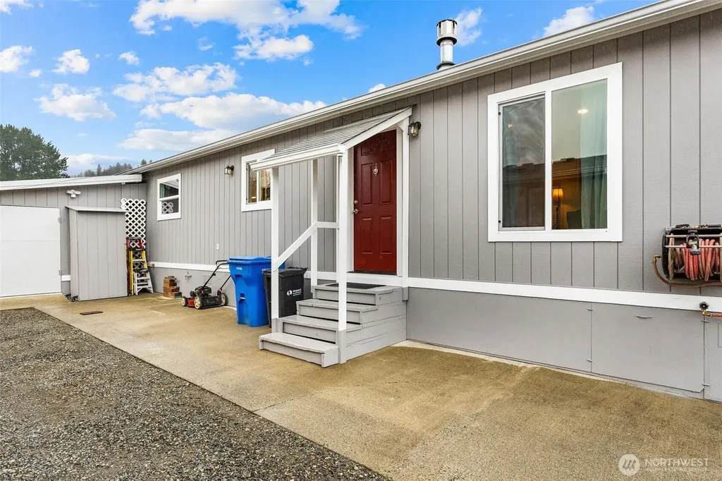 15266 Maple Drive Renton WA 98058