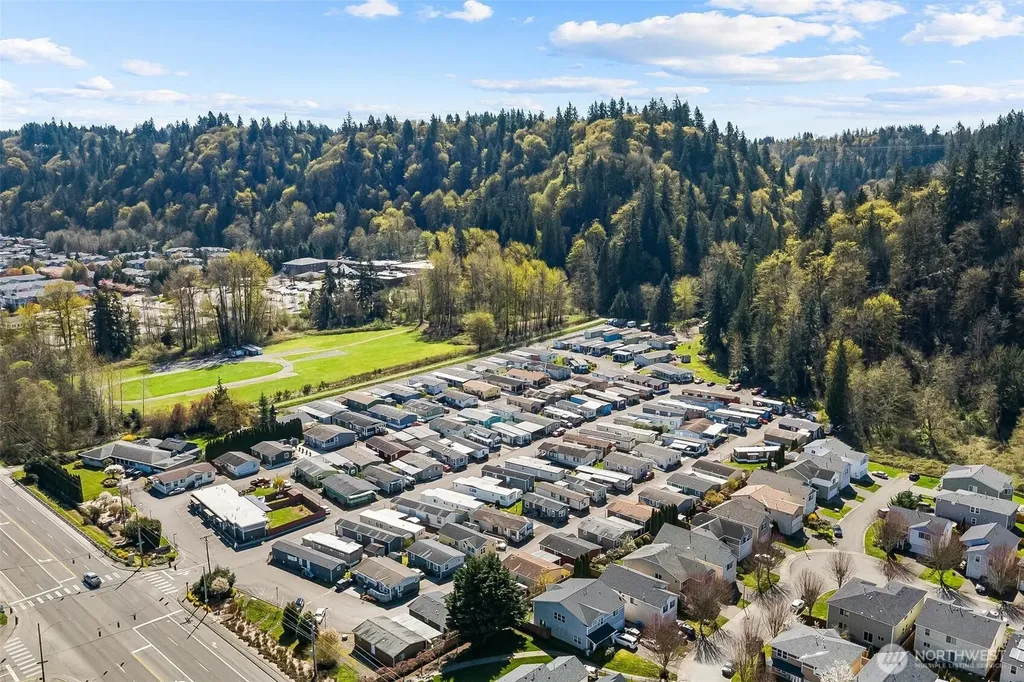 15266 Maple Drive Renton WA 98058