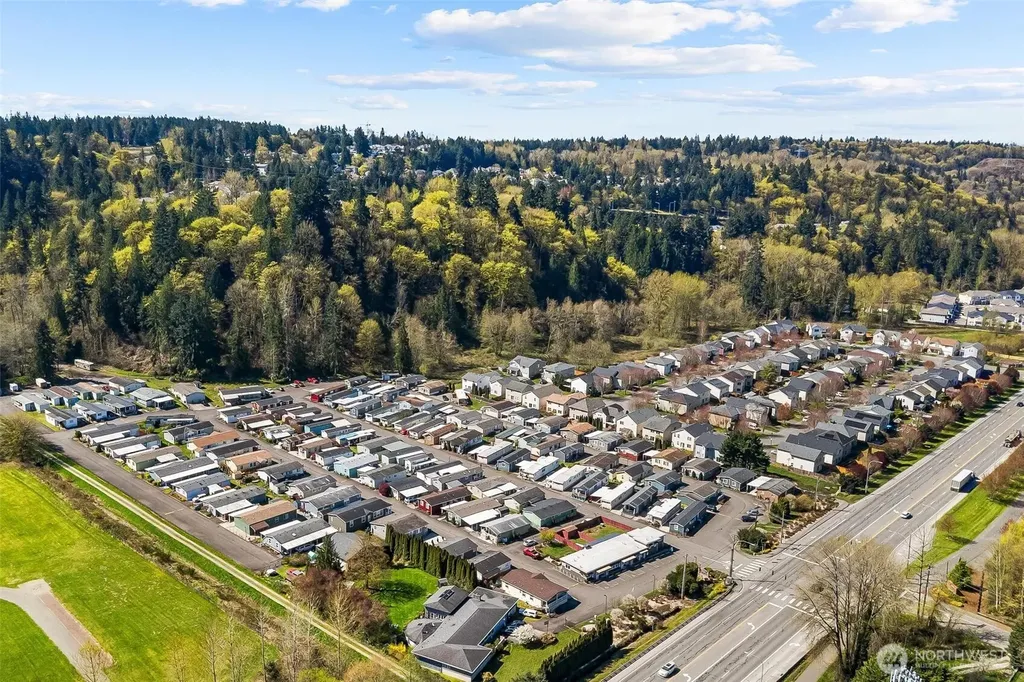 15266 Maple Drive Renton WA 98058