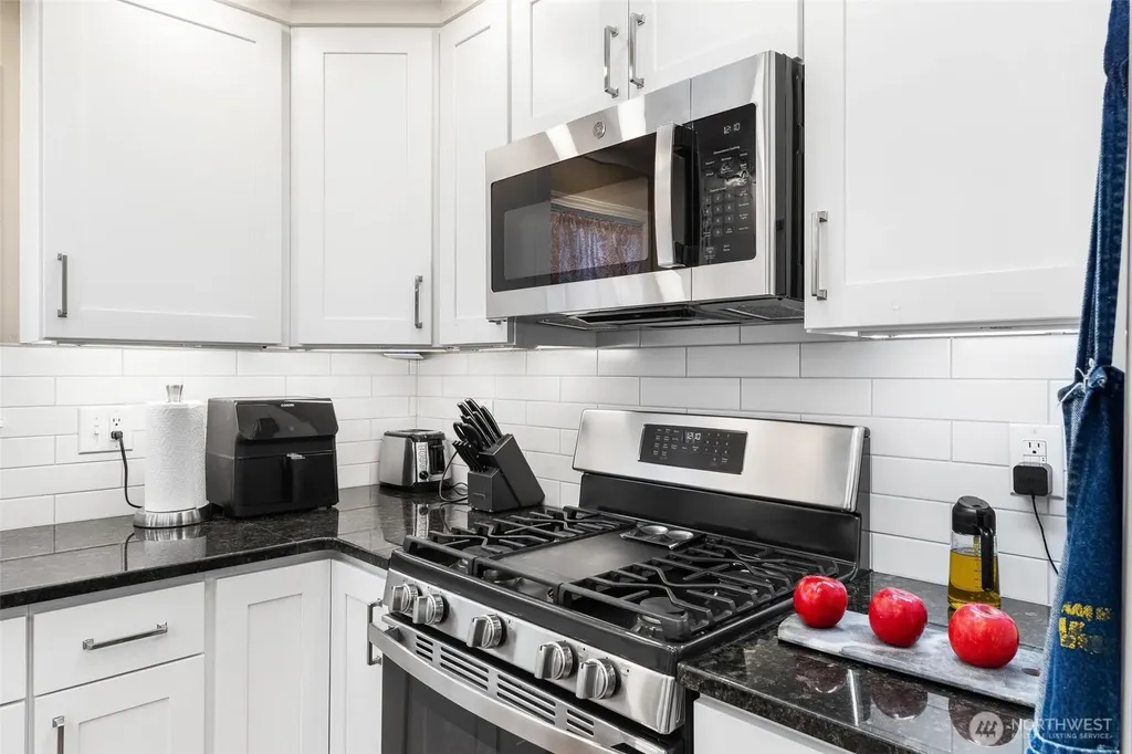 15266 Maple Drive Renton WA 98058