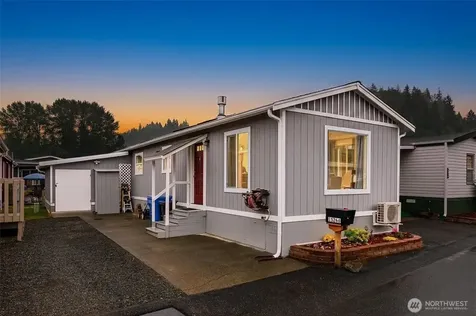 15266 Maple Drive Renton WA 98058