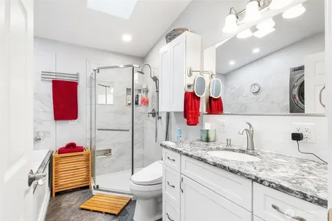 15266 Maple Drive Renton WA 98058