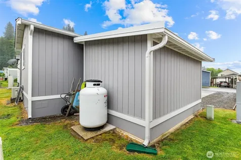 15266 Maple Drive Renton WA 98058