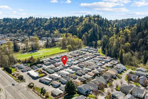 15266 Maple Drive Renton WA 98058