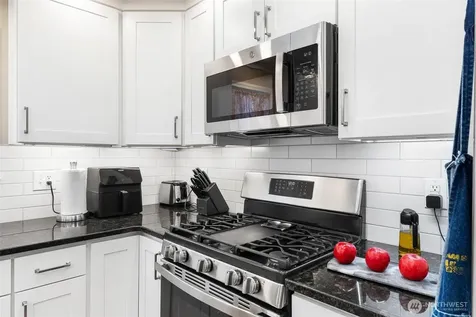 15266 Maple Drive Renton WA 98058