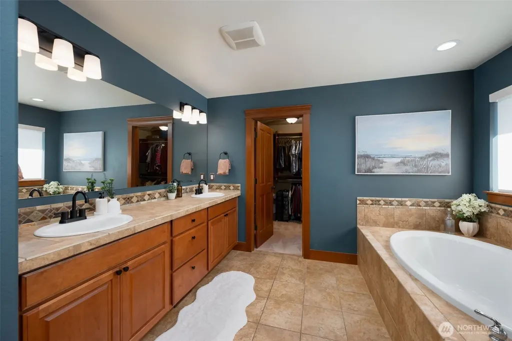 4518 NE Cashmere Drive Lacey WA 98516