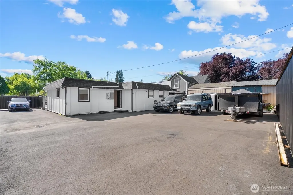 538 Railroad Avenue S Kent WA 98032