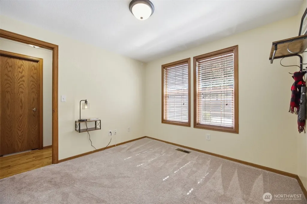 13085 Sunrise Drive Mount Vernon WA 98273