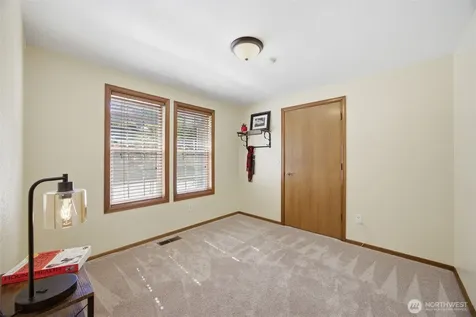 13085 Sunrise Drive Mount Vernon WA 98273