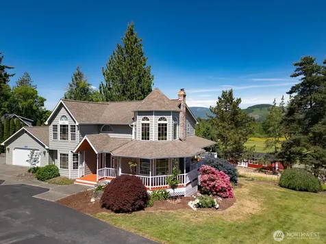 13085 Sunrise Drive Mount Vernon WA 98273