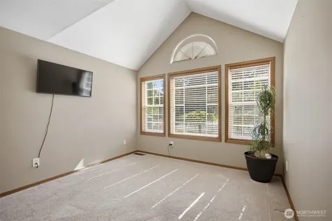 13085 Sunrise Drive Mount Vernon WA 98273