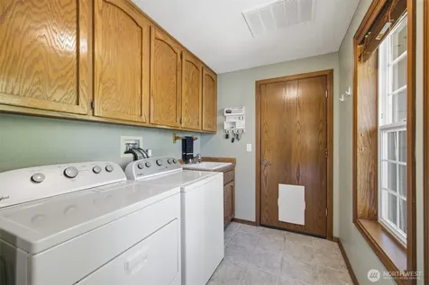 13085 Sunrise Drive Mount Vernon WA 98273