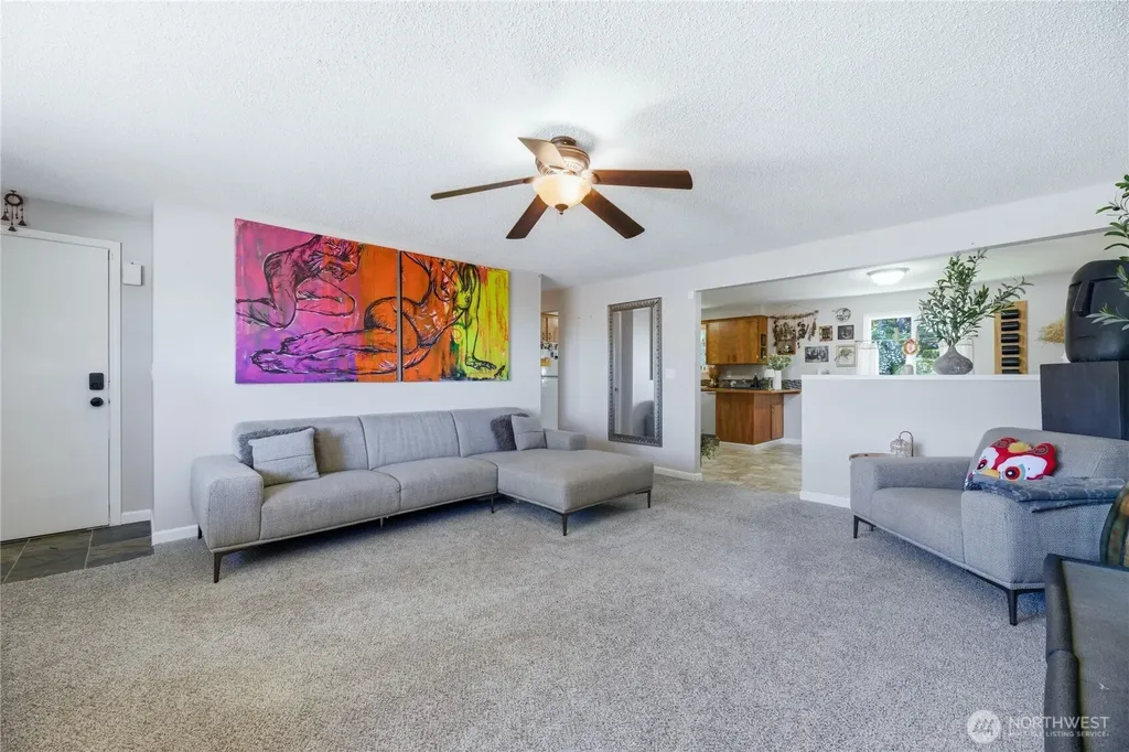 10103 SE 206th Street Kent WA 98031