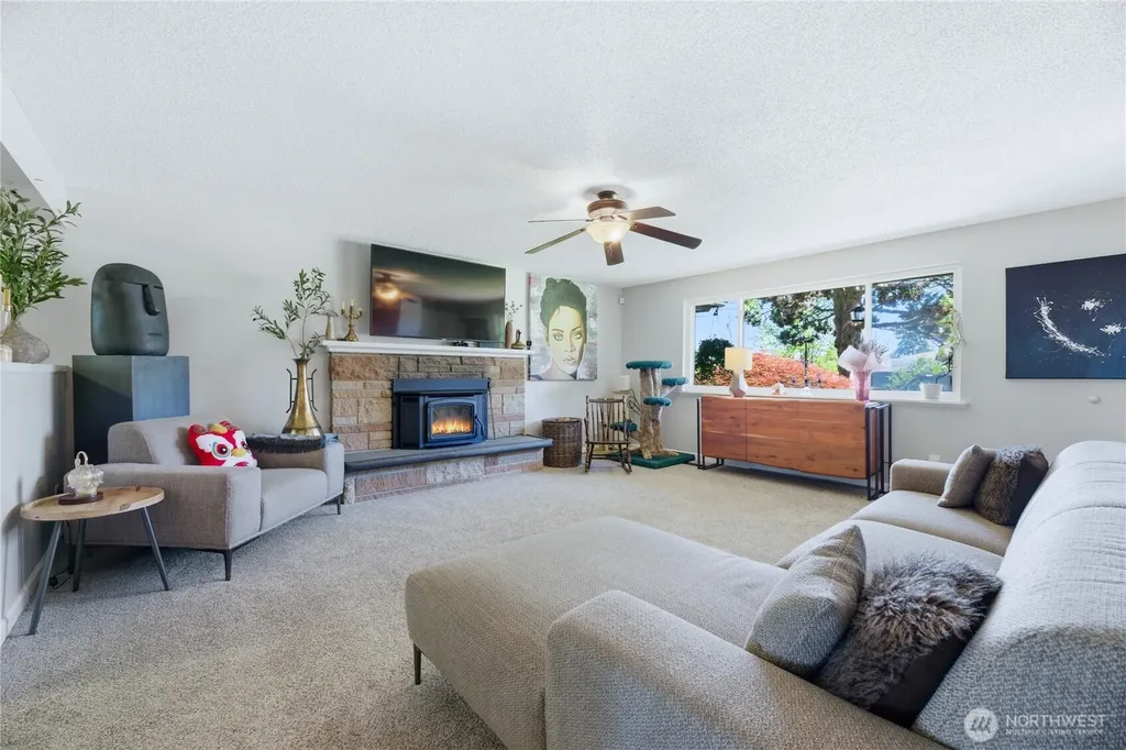 10103 SE 206th Street Kent WA 98031