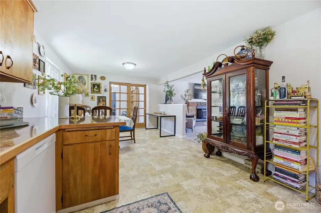 10103 SE 206th Street Kent WA 98031