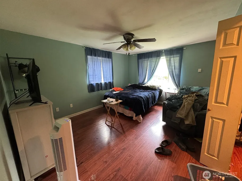 16491 E State Route 3 Allyn WA 98524