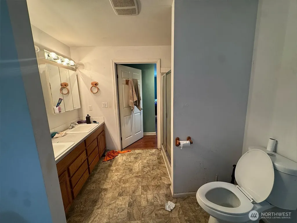 16491 E State Route 3 Allyn WA 98524