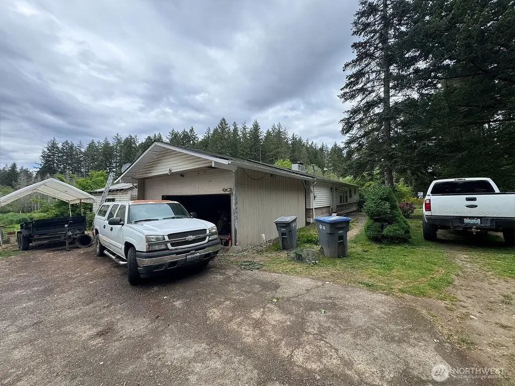 16491 E State Route 3 Allyn WA 98524