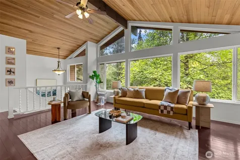 15811 20th Place W Lynnwood WA 98087