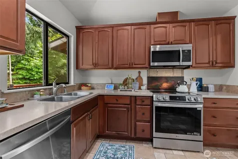 15811 20th Place W Lynnwood WA 98087