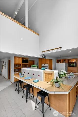 516 Wana Wana Place NE Tacoma WA 98422