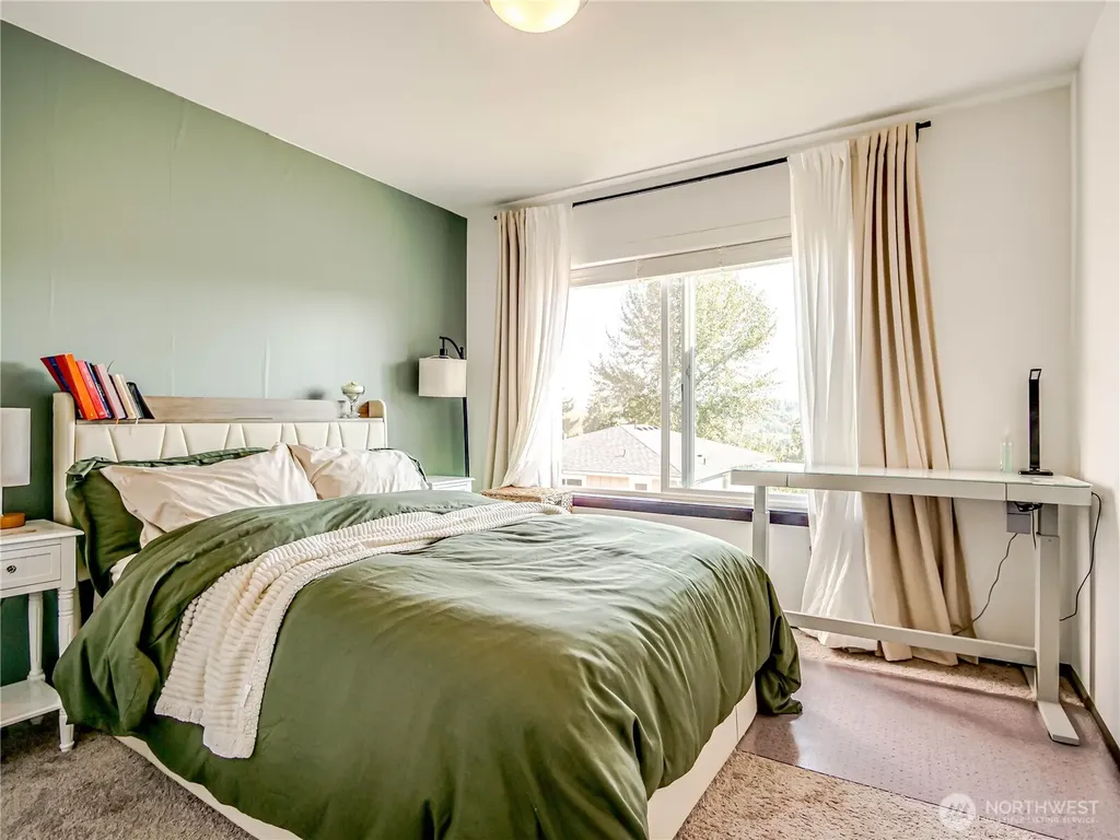 2704 S 120th Place Seattle WA 98168