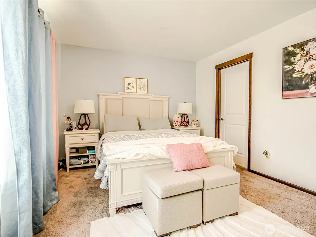 2704 S 120th Place Seattle WA 98168