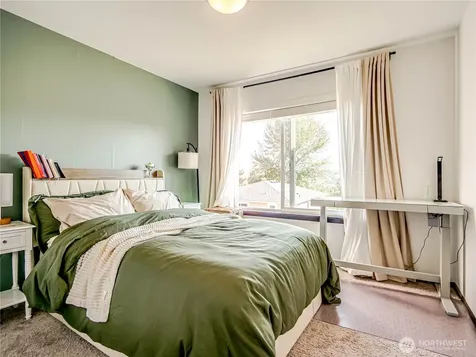 2704 S 120th Place Seattle WA 98168