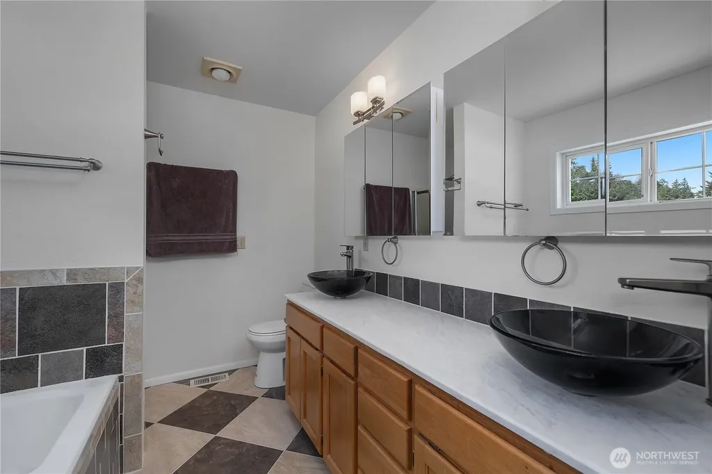 20711 1st Avenue E Spanaway WA 98387
