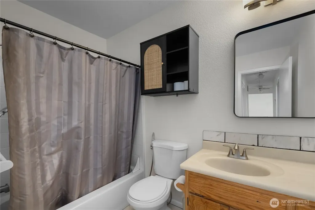 20711 1st Avenue E Spanaway WA 98387