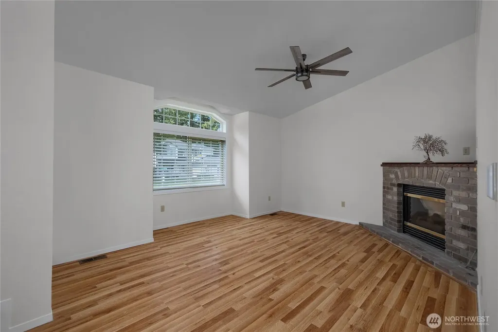 20711 1st Avenue E Spanaway WA 98387