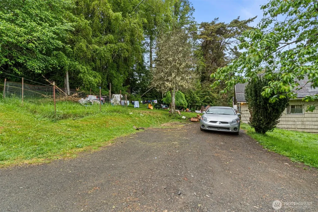 1941 Gerber Street Raymond WA 98577