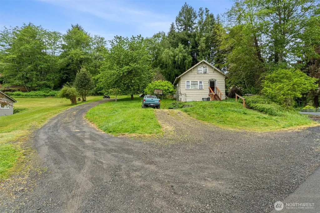 1941 Gerber Street Raymond WA 98577