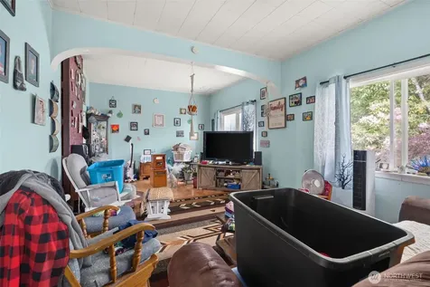 1941 Gerber Street Raymond WA 98577