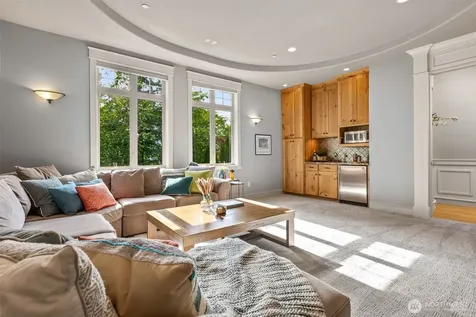 5370 228th Avenue SE Issaquah WA 98029