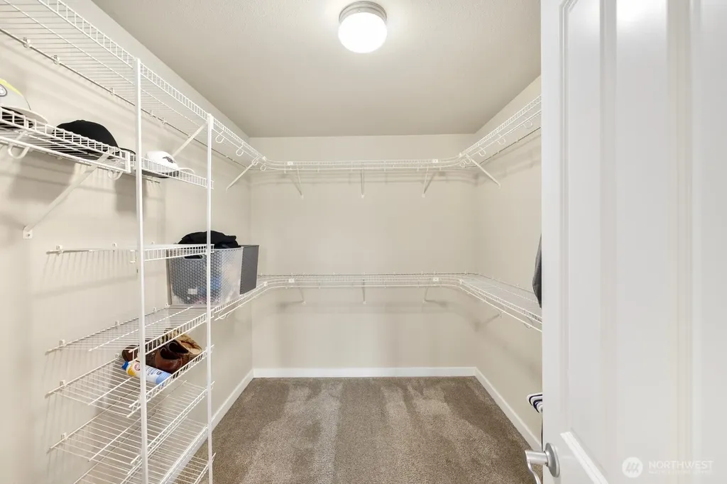 21503 29th Street E Lake Tapps WA 98391