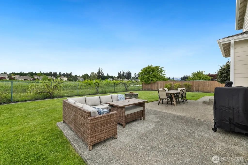 21503 29th Street E Lake Tapps WA 98391