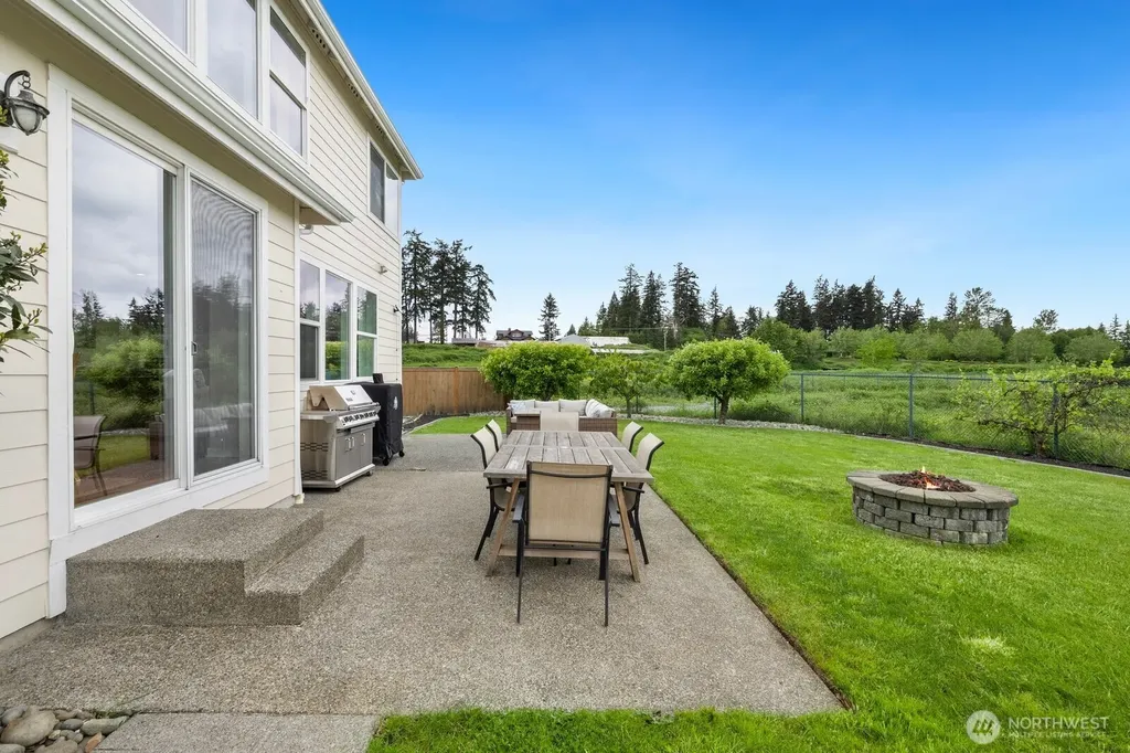 21503 29th Street E Lake Tapps WA 98391
