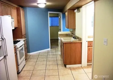 6461 NE 181st Street Kenmore WA 98028