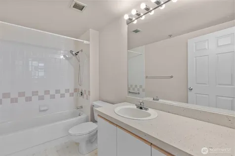 2600 2nd Avenue Seattle WA 98121