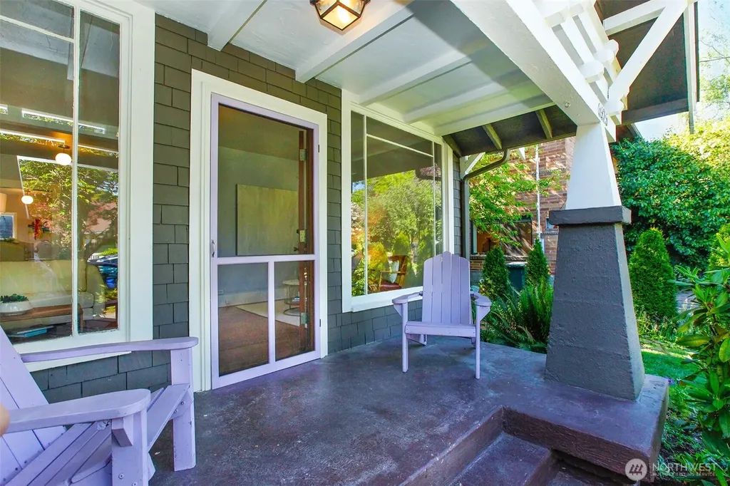 6525 23rd Avenue NE Seattle WA 98115