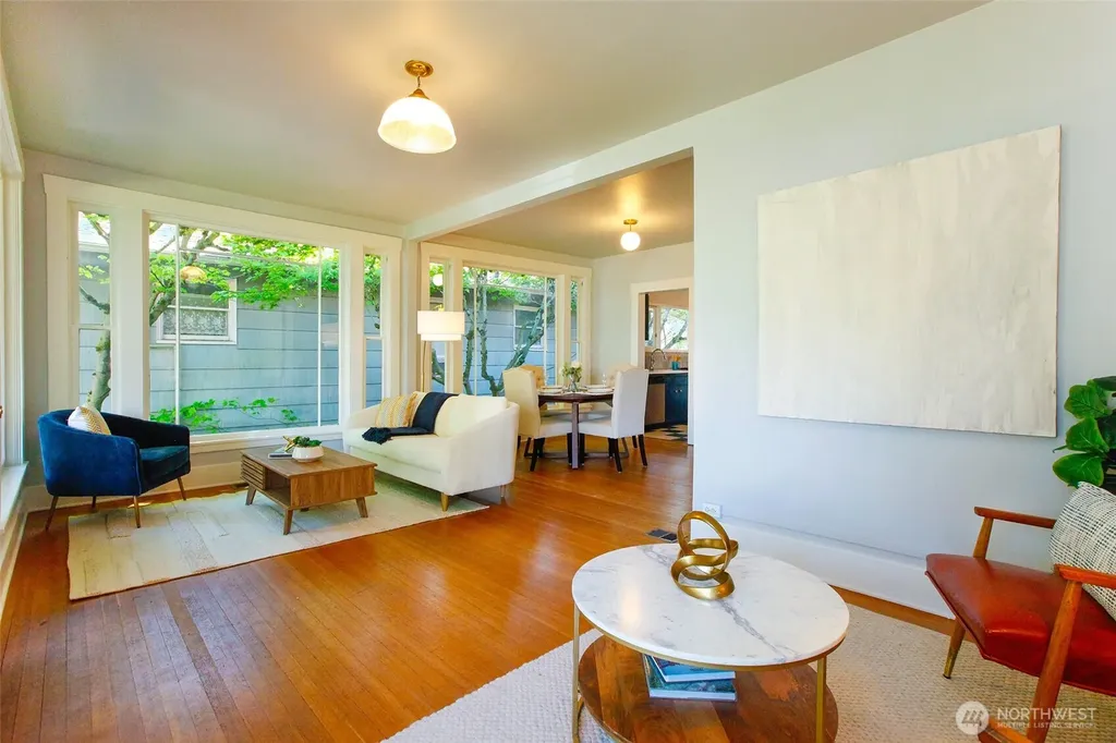 6525 23rd Avenue NE Seattle WA 98115